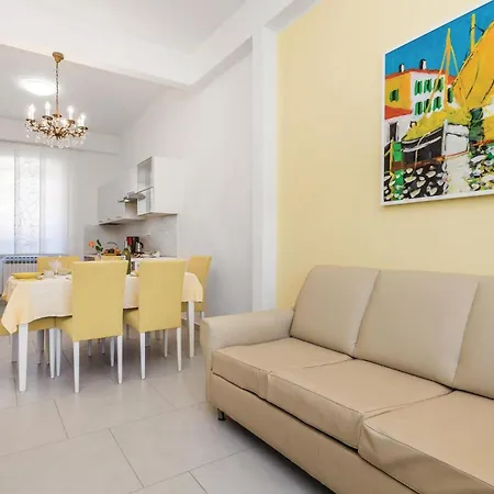 Stunning In Apartment *