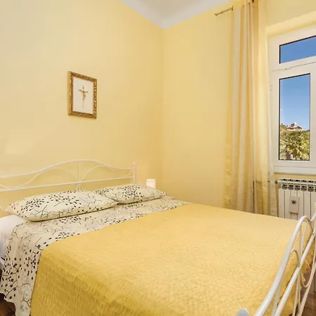 Apartment Stunning In