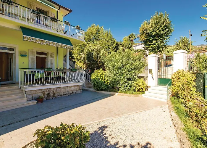 3 Bedroom Awesome In