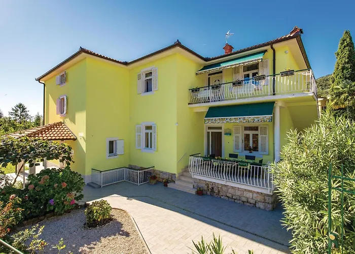 Apartmán 3 Bedroom Awesome In Lovran